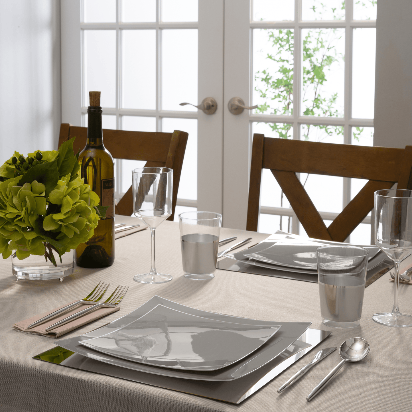 Square Grey • Silver Plastic Plates | 10 Pack